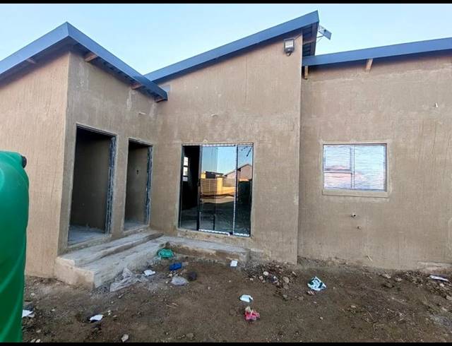 0 BEDROOM HOUSE FOR SALE IN MEADOWLANDS EAST